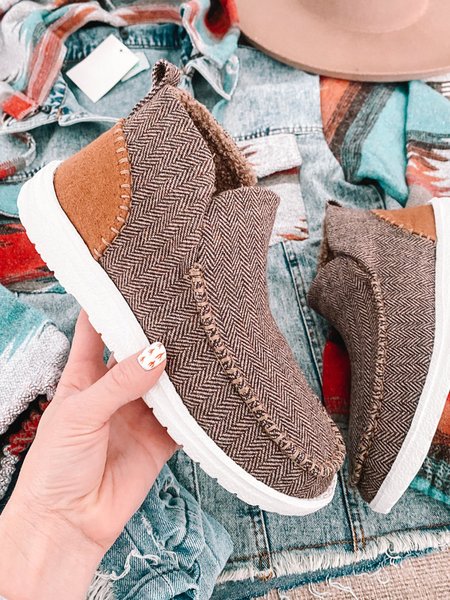 

Womens's Warm Lined Slip On Canvas Shoes, As picture, Flats & Loafers