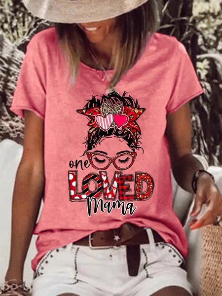 

Women Love Leopard Heart One Loved Mama Valentine's Day Simple Crew Neck T-Shirt, Pink, T-shirts