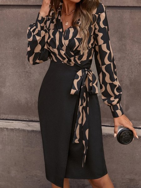 

Elegant Regular Fit V Neck Geometric Dress, Black, Midi Dresses
