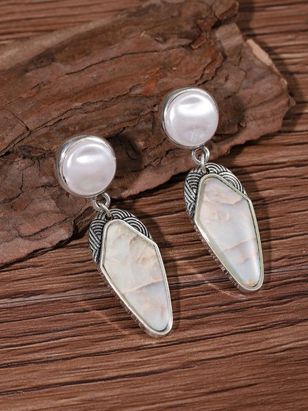 

Silver Pearl Inlaid Shell Cropped Earrings Casual Everyday Commuter Jewelry, Rings