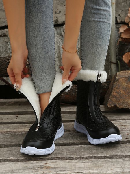 

Geometric Embossed Zip Front Furry Lined Snow Boots, Black, Boots