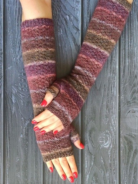 

Yarn Multicolor Striped Casual Gloves, Women Gloves