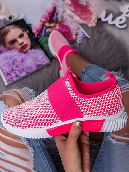 

Flyknit Lightweight Sneakers, Deep pink, Sneakers