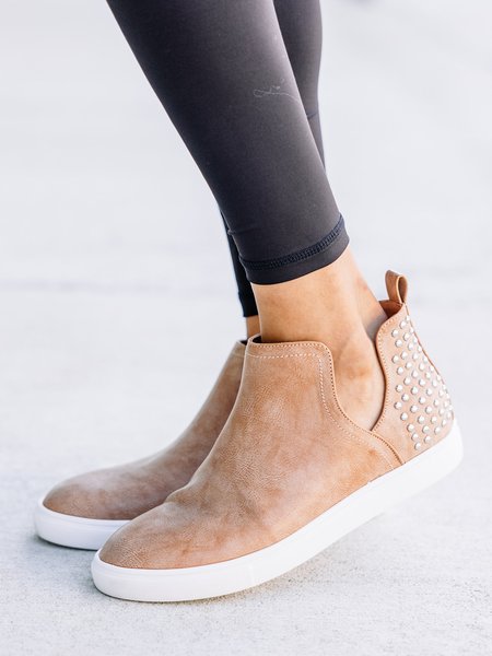 

Studded Side Cut Out Slip On Casual Shoes, Yellow brown, Flats