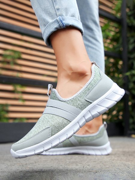 

Plus Size Color Block Top-Strap Slip-On Sports Sneakers, Lightgreen, Sneakers