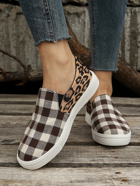 

Plus Size Casual Leopard Split Joint Plaid Canvas Slip On Flat Shoes, Black-white, Women Shoes