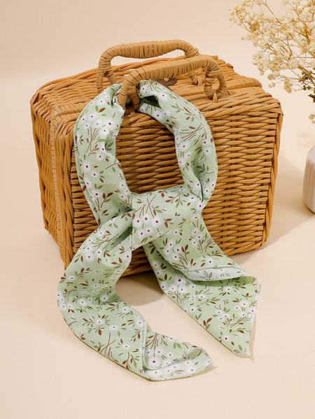 

Bohemian Holiday Floral Pattern Silk Scarf Holiday Beach Daily Commuting Accessories, Green, Women Scarves & Shawls