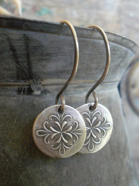 

Vintage Natural Ethnic Floral Pattern Embossed Earrings Boho Vacation Jewelry, Silver, Earrings
