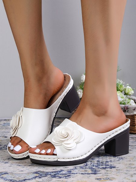 

Flower Decor Chunky Heel Vintage Chunky Heel Sandals, White, Sandals