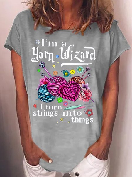 

Women's I Am A Yarn Wizard Casual T-Shirt, Gray, T-shirts