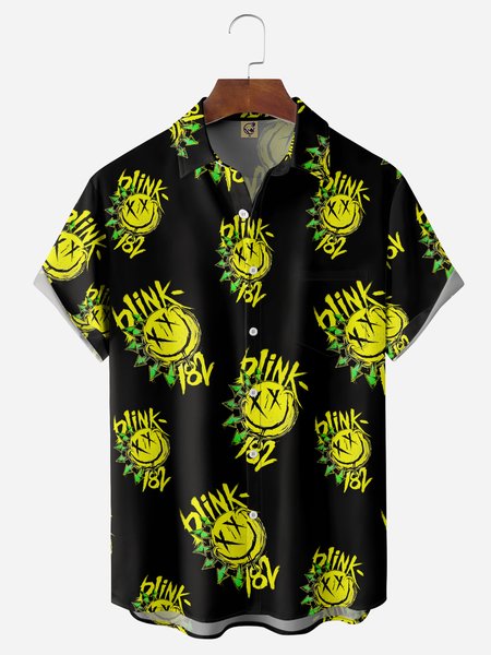 

Geometric Smile Chest Pocket Short Sleeve Casual Shirt, Black, Men Shirts