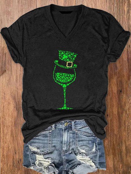 

Regular Fit Casual Shamrock V Neck T-Shirt, Black, T-Shirts