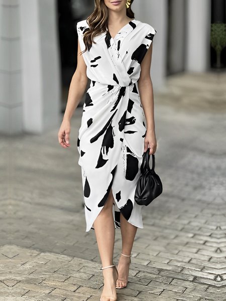 

Ruched V Neck Regular Fit Urban Abstract Print Dress, White, Midi Dresses