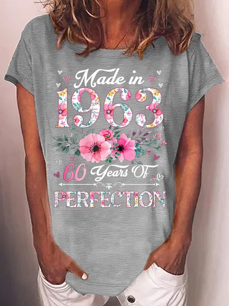 

Women's 60 Year Old Made In 1963 Floral 60th Birthday Gifts Casual T-Shirt, Gray, T-shirts