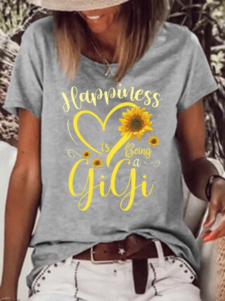 

Women's Happiness Is Being A Gigi Sunflower Casual Crew Neck Letters T-Shirt, Gray, T-shirts