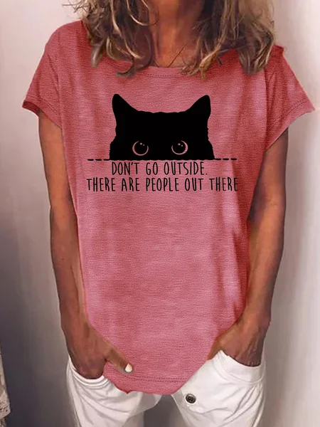 

Women's Don't Go Outside There Are People Out There Funny Black Cat Graphic Printing Casual Crew Neck Loose Cotton-Blend T-Shirt, Red, T-shirts