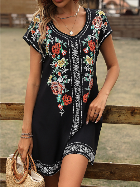

Loose Ethnic Floral Crew Neck Dress, Black, Dresses