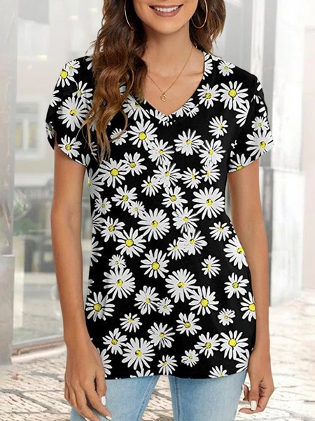 

Vacation Loose V Neck Small Daisy T-Shirt, Black, T-Shirts
