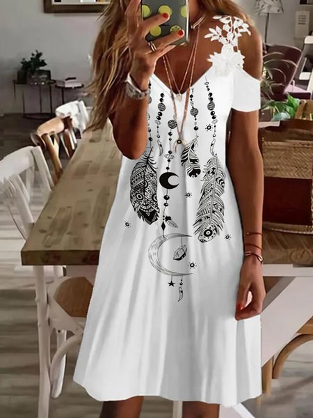 

Loose Vacation Feather Pattern V Neck Dress, White, Mini Dresses