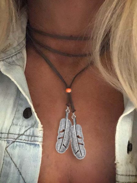 

Ethnic Feather Pattern Pendant Leather Necklace Vintage Western Jewelry, Brown, Necklaces