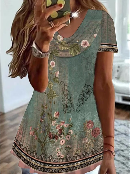 

Floral Vintage Regular Fit V Neck T-Shirt, Green, T-Shirts