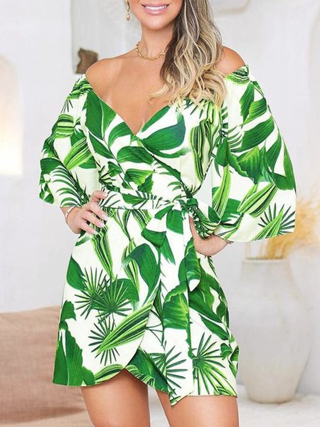 

Regular Fit Vacation V Neck Floral Dress, As picture, Mini Dresses