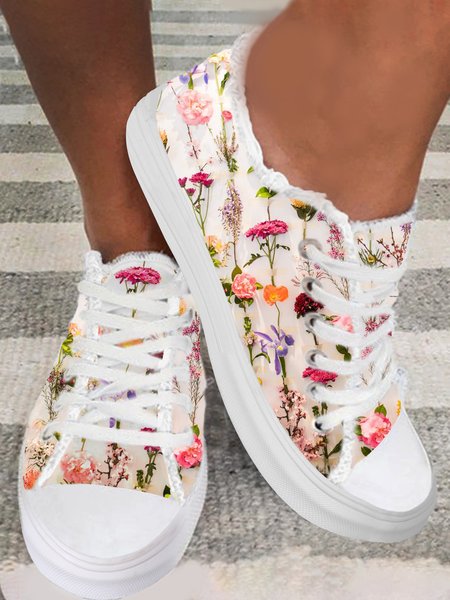 

Soft and Comfortable Small Floral Print Canvas Shoes, Beige, Sneakers