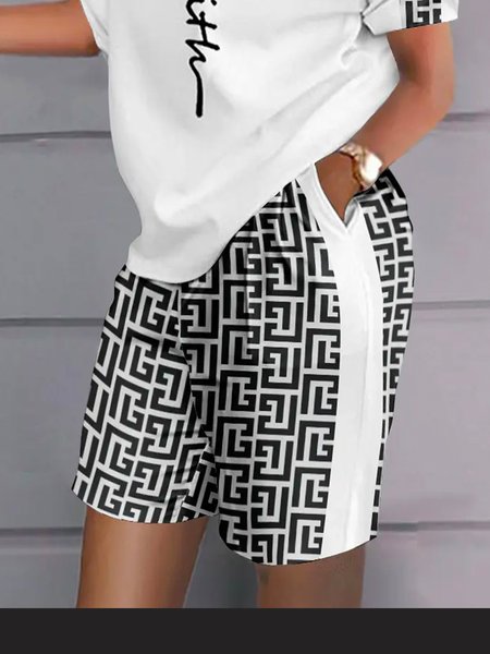 

Daily Geometric Regular Fit Casual Shorts, Black, Shorts