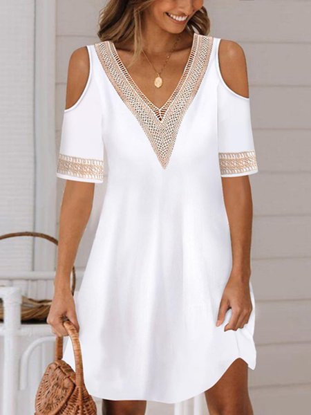 

Women Cold Shoulder V Neck Hollow Out Lace Short Sleeve Vacation Dress, White, Mini Dresses