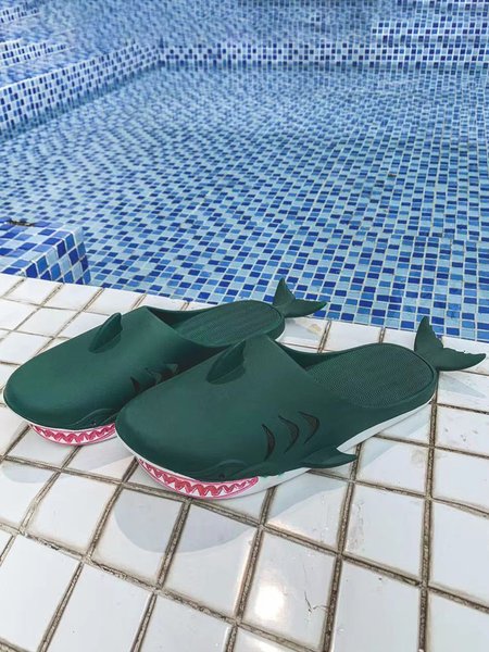 

Cartoon Shark Beach Waterproof Slippers, Dark green, Slippers