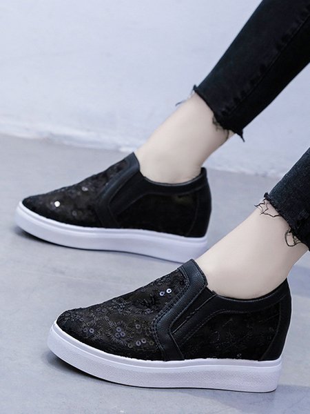 

Sequins Floral Embroidered Lace Paneled Slip-On Wedge Shoes, Black, Sneakers