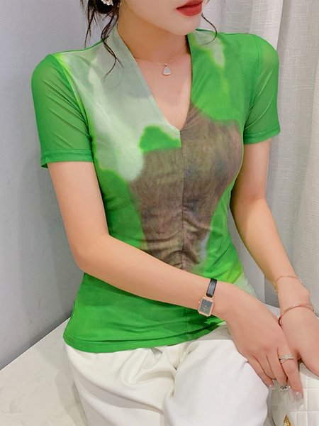

Abstract Tight Urban V Neck T-Shirt, Green, Tees