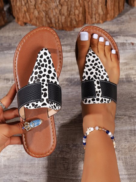

Color Block Cow Pattern Vintage Thong Slide Sandals, Black, Sandals