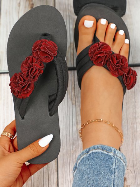 

Floral Applique Beach Flip-Flops, Wine red, Slippers
