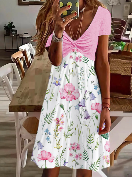 

Regular Fit V Neck Casual Floral Dress, Pink, Dresses