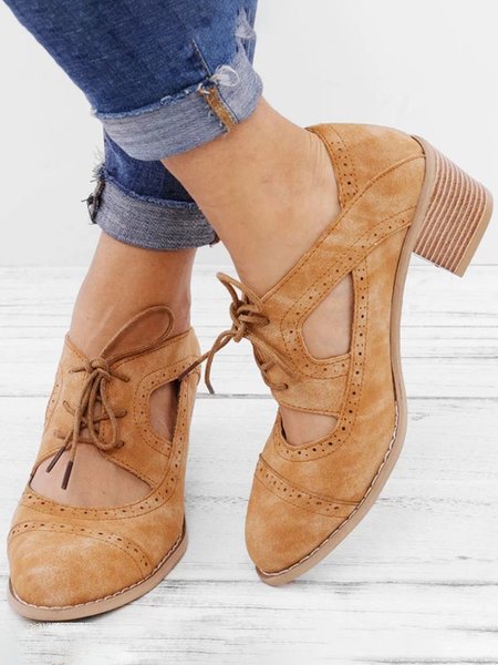 

Hollow Breathable Punching Classic Baroque Chunky Heel Shoes, Brown, Heels