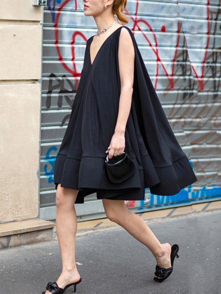 

Vacation Regular Fit Plain V Neck Dress, Black, Midi Dresses
