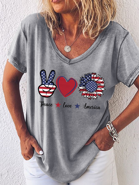 

Women's Peace Love America 4th of July USA Flag Loose Simple T-Shirt, Gray, T-shirts