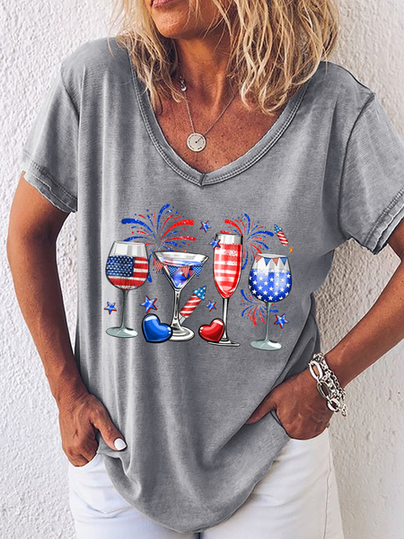 

Women's American Flag Red Wine Blue Independence Day Simple V Neck T-Shirt, Gray, T-shirts