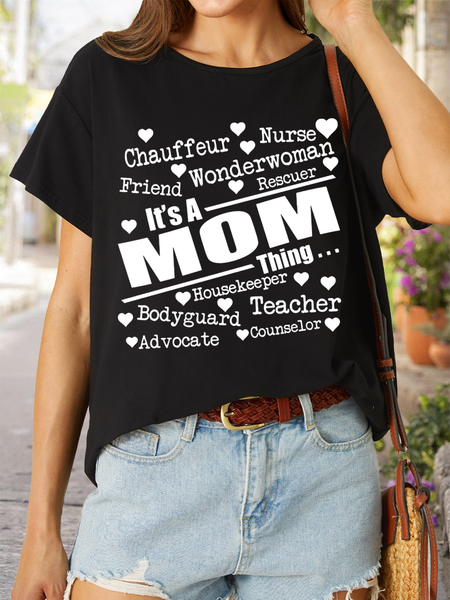 

Women’s It Is A Mom Thing Casual Text Letters T-Shirt, Black, T-shirts