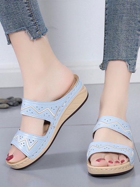 

Retro Embroidered Line Ripple Casual Mom Slippers, Light blue, Sandals
