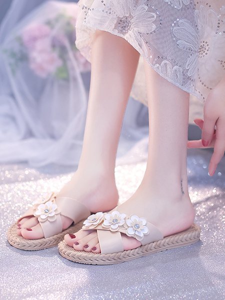 

Vacation 3D Floral Beach Slippers, Apricot, Slippers