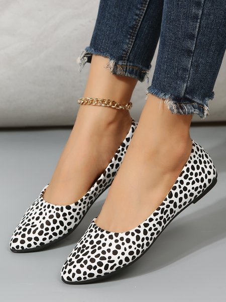 

White Mini Leopard Graphics Slip-on Urban Flats, Flats