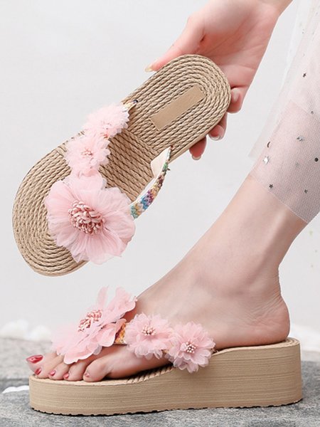 

Holiday Beach Three-dimensional Flowers Wedges Flip-Flops, Pink, Slippers