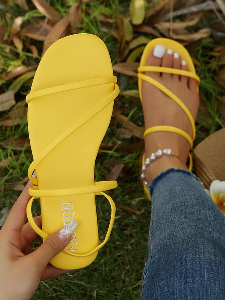 

Thin Strap Two Wear Simple Casual Sandals, Yellow, Sandals