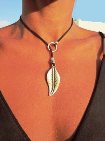 

Vintage Metal Leaf Leather Necklace Western Style Choker Music Festival Women's Jewelry, As picture, Necklaces