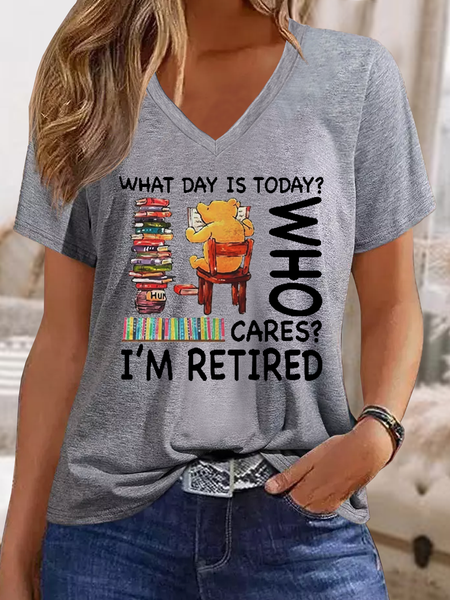 

Women's What Day Is Today Who Cares I'm Retired Casual Regular Fit V Neck Text Letters T-Shirt, Light gray, T-shirts