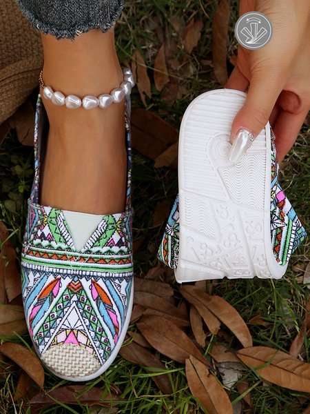 

Ethnic Print Vacation Slip On Shoes, As picture, Flats