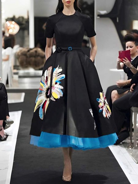

Floral Elegant Crew Neck Regular Fit Midi Dress With Belt, Black, Midi Dresses