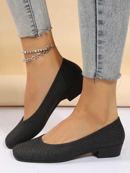 

Elegant Geometric Embossed Square Toe Low Heel Shallow Shoes, Black, Flats